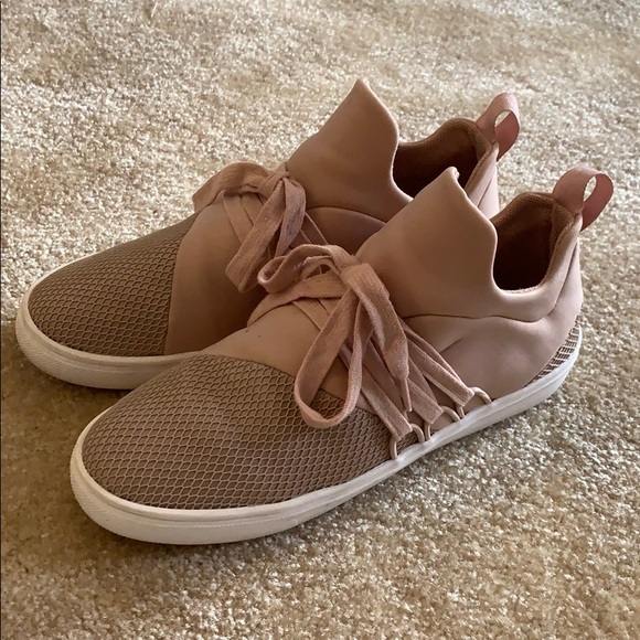 Steve Madden Lancer - Picture 1 of 4